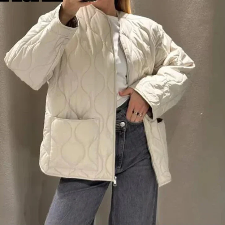 Arlena® | Leichte und modische Übergangsjacke